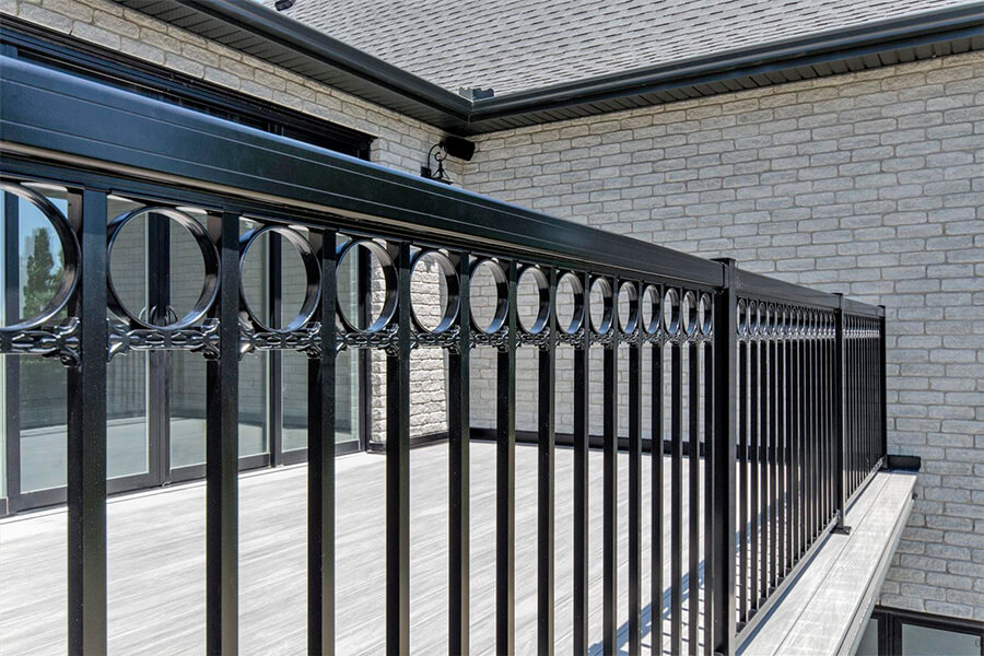 custom railing for decks